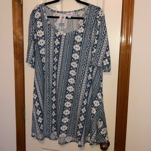 LulaRoe perfect tee